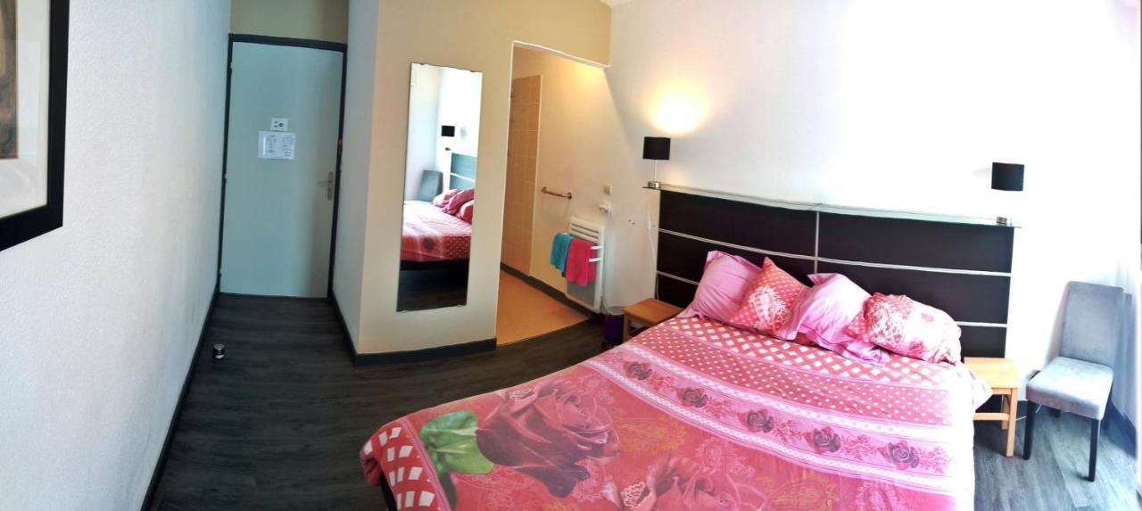 Bonabri Vacances - Chambres D'Hotes Chazelles  Exteriér fotografie