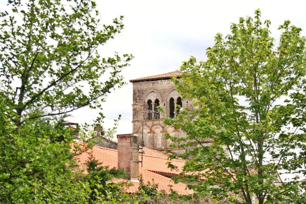 Bonabri Vacances - Chambres D'Hotes Chazelles  Exteriér fotografie