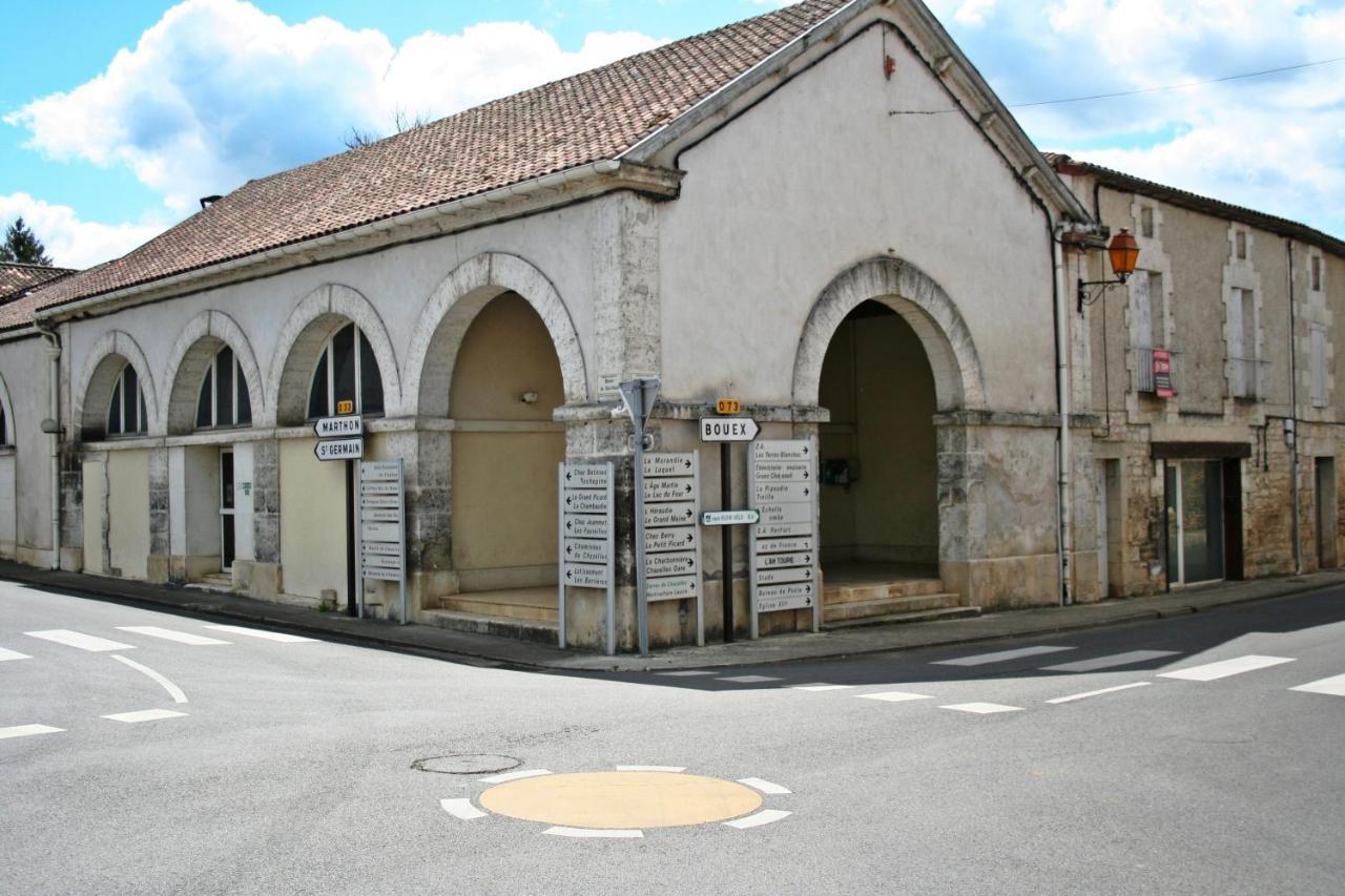 Bonabri Vacances - Chambres D'Hotes Chazelles  Exteriér fotografie