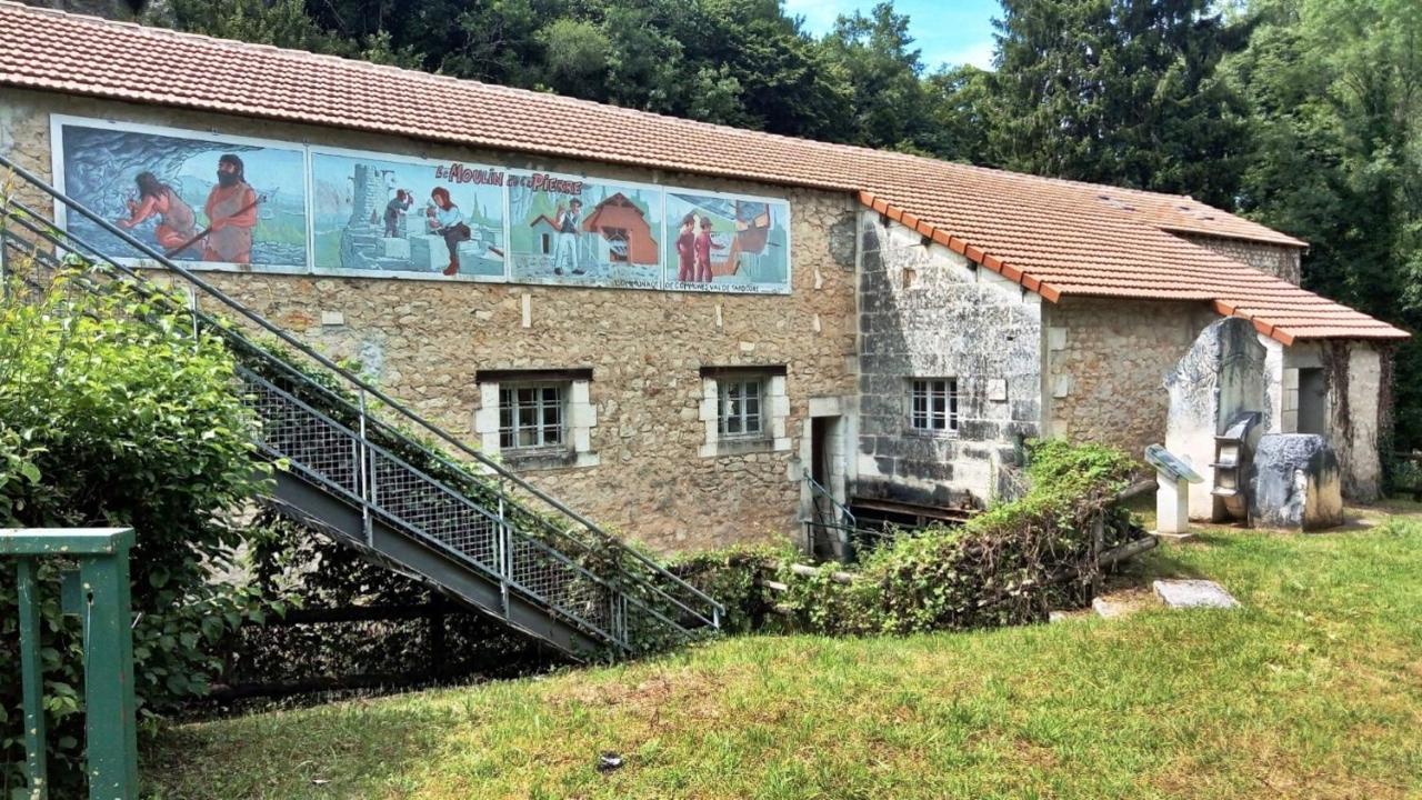 Bonabri Vacances - Chambres D'Hotes Chazelles  Exteriér fotografie