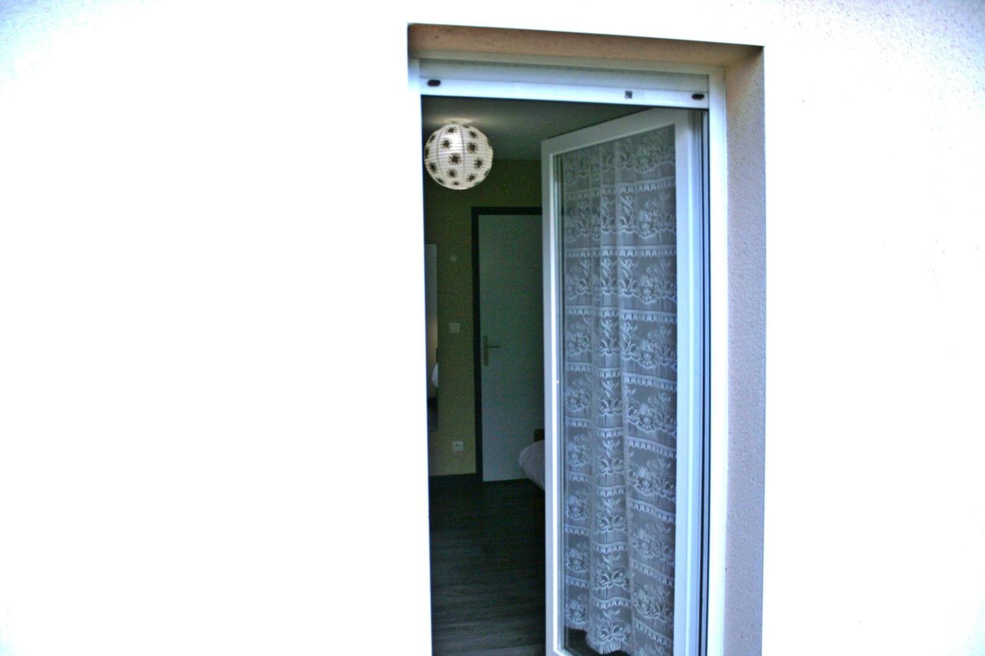 Bonabri Vacances - Chambres D'Hotes Chazelles  Exteriér fotografie
